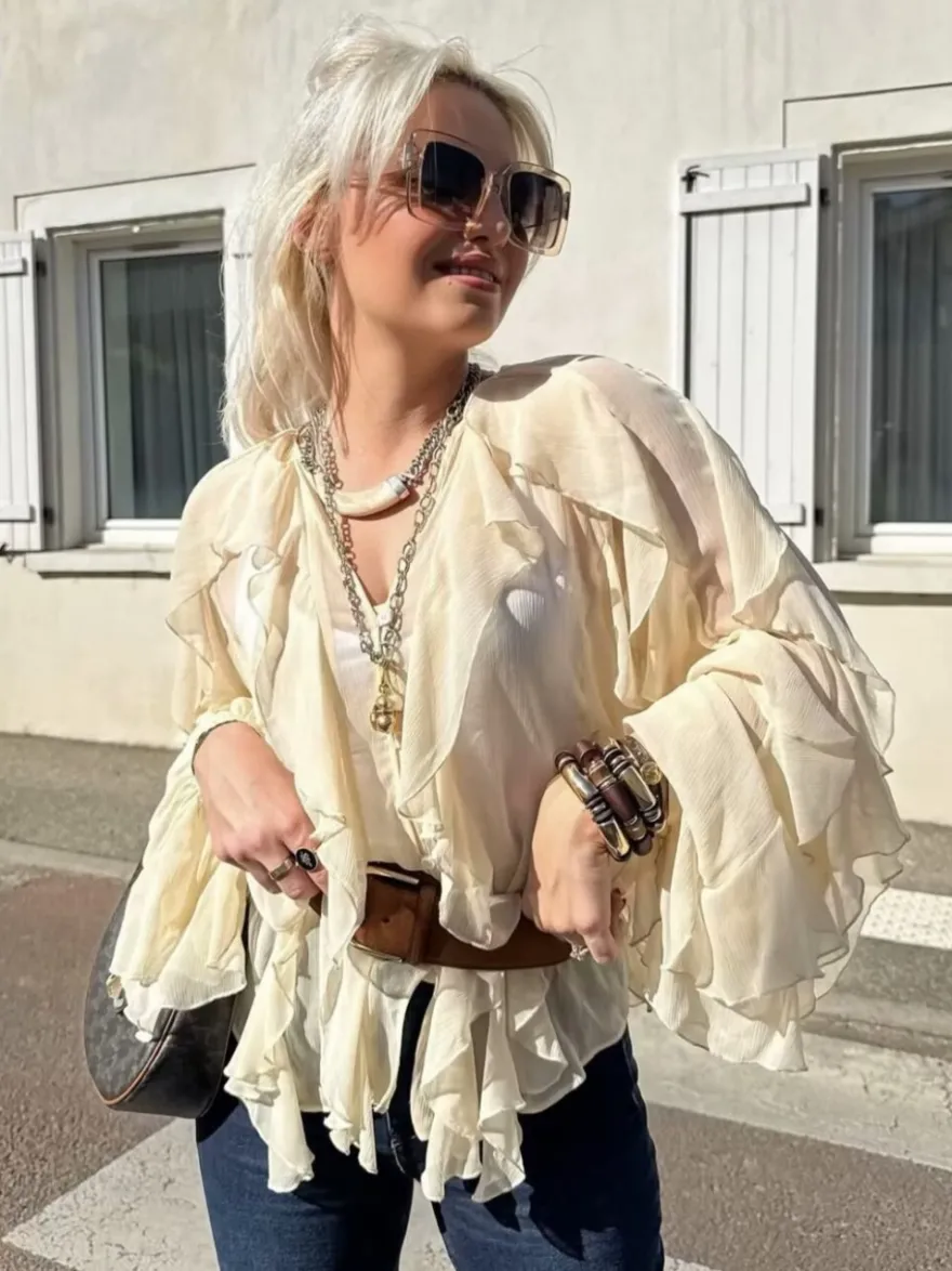 Chemise bordeaux pour femme col V manches longues boutons et volants style décontracté