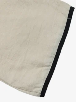 Chemisier pour femme à col bateau manches évasées bordures contrastées laçage au dos et taille froncée