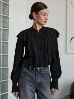 Chemisier vintage à volants pour femme - Haut victorien élégant noir à manches longues et boutons - Idéal pour le printemps et le soir (2026)