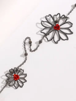 Collier de dos Daisy Hollow rouge strass avec pendentif fleur superposée pour femme