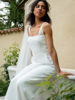 Combinaison de mariée en polyester et dentelle longueur au sol deux pièces décolleté illusion manches courtes taille naturelle blanc