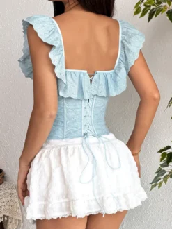 Corset bleu ciel clair chic sans manches épaules dénudées coupe ajustée volants laçage
