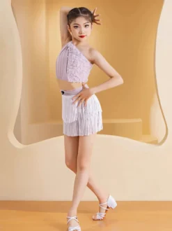 Costume de danse latine violet pour femme ensemble deux pièces avec jupe à franges.