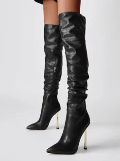 Cuissardes noires à talons hauts et bout pointu cuissardes souples