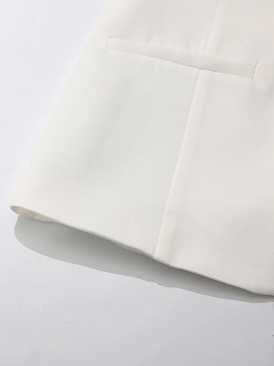 Débardeur blanc à col bijou et boutons chics pour femmes