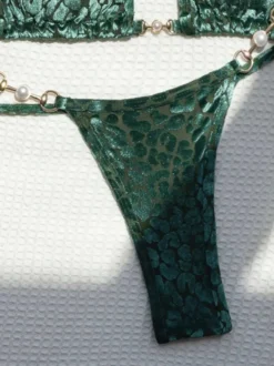 Ensemble bikini léopard pour femme - Haut string à col halter et perles - Idéal pour une pool party estivale sur un yacht (2026)