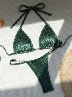 Ensemble bikini léopard pour femme - Haut string à col halter et perles - Idéal pour une pool party estivale sur un yacht (2026)