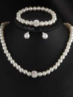 Ensemble de bijoux boucle d'oreille collier brecelet