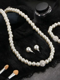 Ensemble de bijoux boucle d'oreille collier brecelet