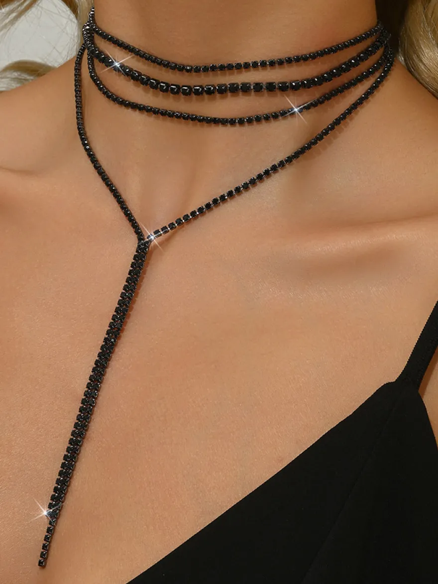 Ensemble de bijoux de mariage tendance en métal attrayant avec perles d'imitation.