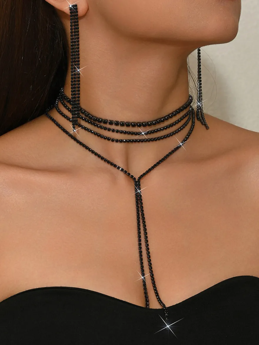 Ensemble de bijoux de mariage tendance en métal attrayant avec perles d'imitation.