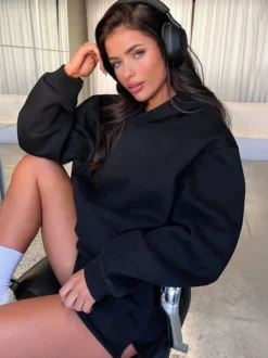 Ensemble de détente 2 pièces : sweat à capuche oversize short à poches et cordon de serrage