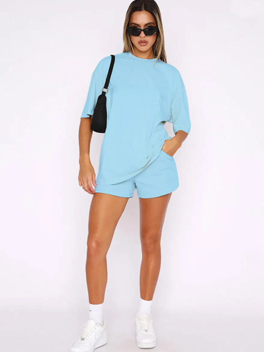 Ensemble de détente 2 pièces : T-shirt oversize à manches courtes short à poches et cordon de serrage