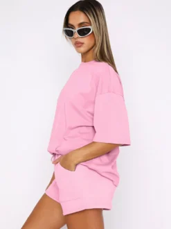 Ensemble de détente 2 pièces : T-shirt oversize à manches courtes short à poches et cordon de serrage