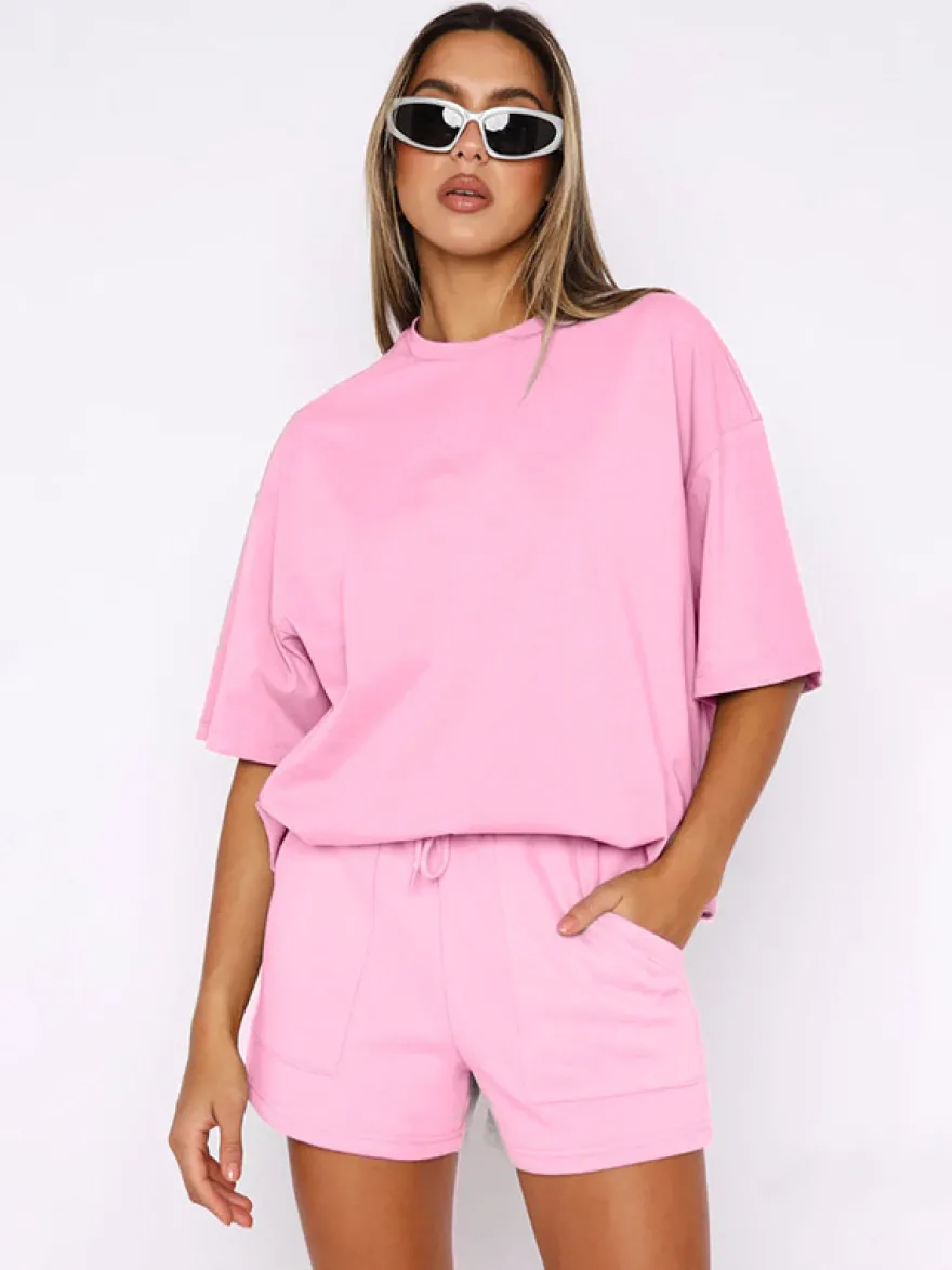 Ensemble de détente 2 pièces : T-shirt oversize à manches courtes short à poches et cordon de serrage