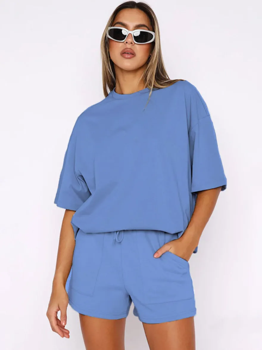Ensemble de détente 2 pièces : T-shirt oversize à manches courtes short à poches et cordon de serrage