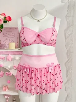 Ensemble de lingerie grande taille : soutien-gorge en résille imprimé cerises et mini-jupe à volants