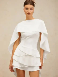 Ensemble deux pièces en satin abricot élégant manteau et jupe