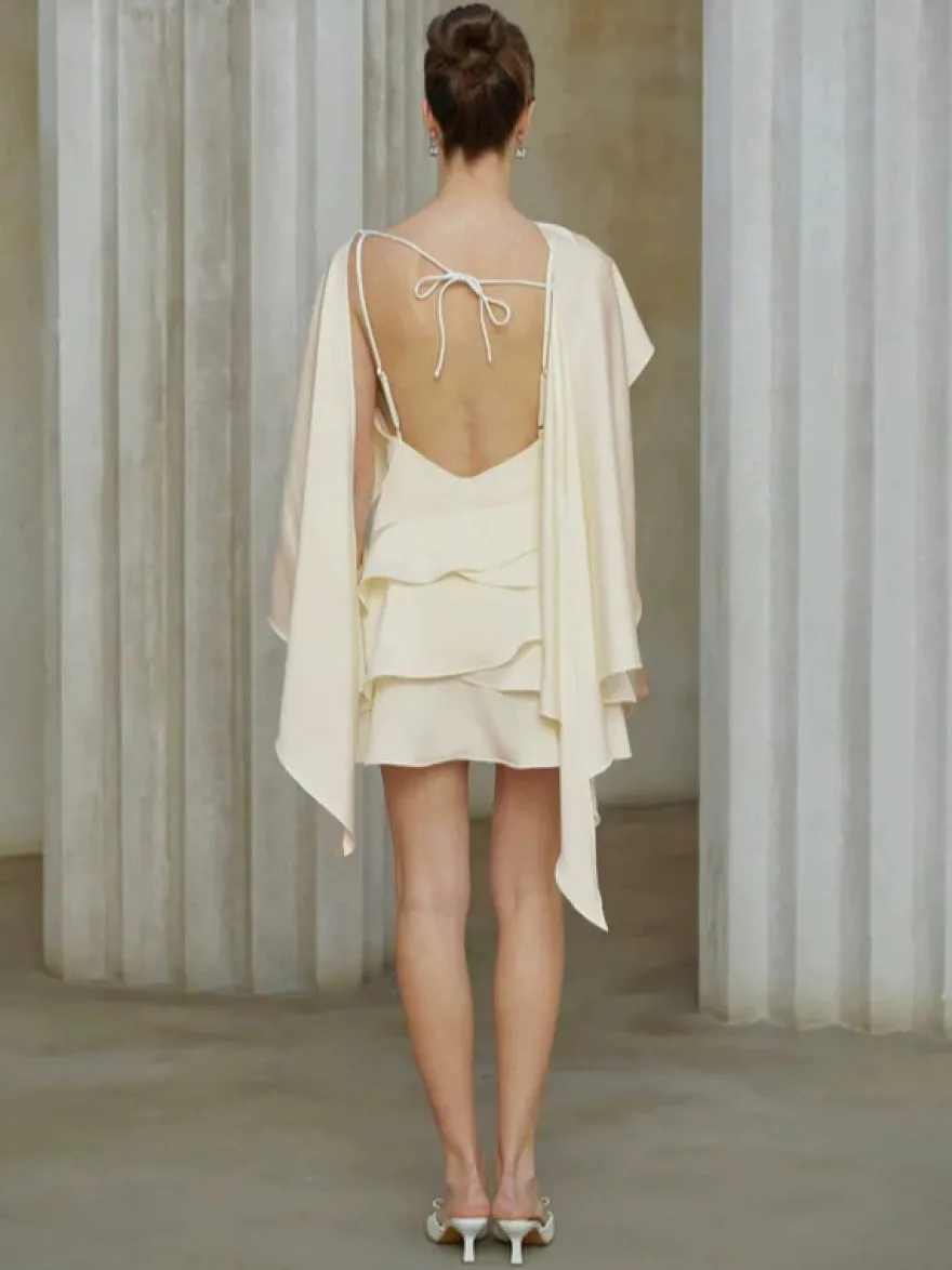 Ensemble deux pièces en satin abricot élégant manteau et jupe
