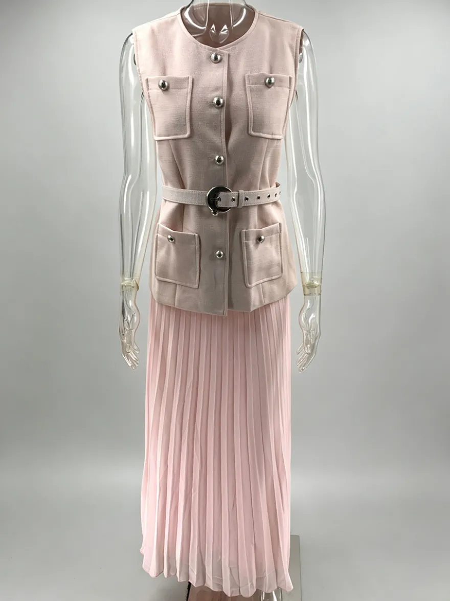 Ensemble deux pièces sans manches pour femme - Gilet ceinturé Old Money et robe maxi plissée - Collection printemps 2026
