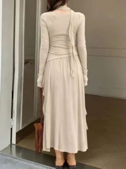 Ensemble jupe et haut dos nu à manches longues et jupe longue asymétrique à volants deux pièces pour femme tenue élégante et décontractée