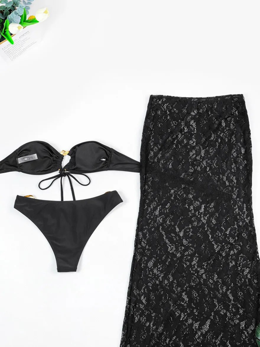 Ensemble maillot de bain et cache-maillot blanc sexy en dentelle à œillets jupe longue sans manches et soutien-gorge dos nageur.