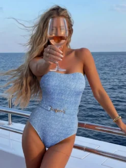 Ensemble maillot de bain et paréo bleu sexy à lacets dos nu et bretelles idéal pour l'été