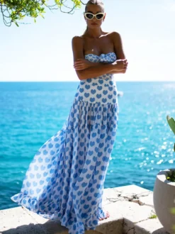 Ensemble maillot de bain une pièce et jupe longue à motif cœur pour l'été 2026