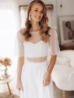 Ensemble pantalon 3 pièces pour la mariée en dentelle et mousseline décolleté illusion longueur au sol manches courtes lacées