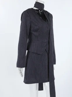 Ensemble robe blazer à fines rayures et tailleur jupe pour femme - Bleu marine chic col foulard coupe ajustée - Collection printemps 2026