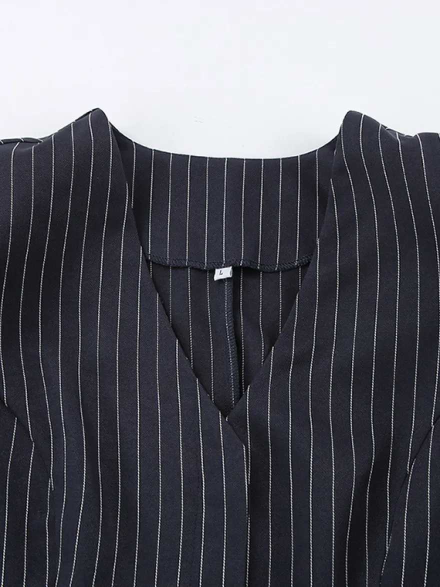 Ensemble robe blazer à fines rayures et tailleur jupe pour femme - Bleu marine chic col foulard coupe ajustée - Collection printemps 2026