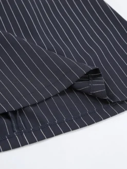 Ensemble robe blazer à fines rayures et tailleur jupe pour femme - Bleu marine chic col foulard coupe ajustée - Collection printemps 2026