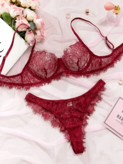 Ensemble soutien-gorge et culotte blancs en dentelle de mariée deux pièces