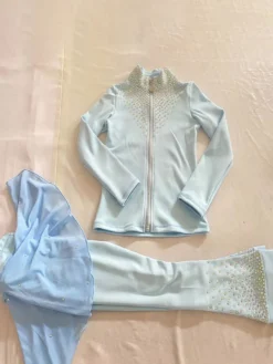 Ensemble veste et pantalon de patinage artistique pour filles et femmes orné de strass manches longues survêtement chaud avec coussinets de hanches tenue d'entraînement de patinage sur glace