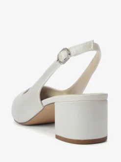 Escarpins de mariage en satin à talon compensé bout pointu et bride arrière