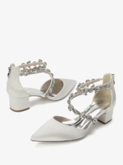 Escarpins de mariée en satin à bout pointu strass et brides talons compensés