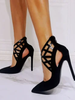 Escarpins à talons aiguilles et bout pointu à lanières et talons hauts noirs chics