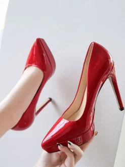 Escarpins à Talons Hauts avec Plateforme avec Bout Pointu en Cuir Synthétique Unicolore