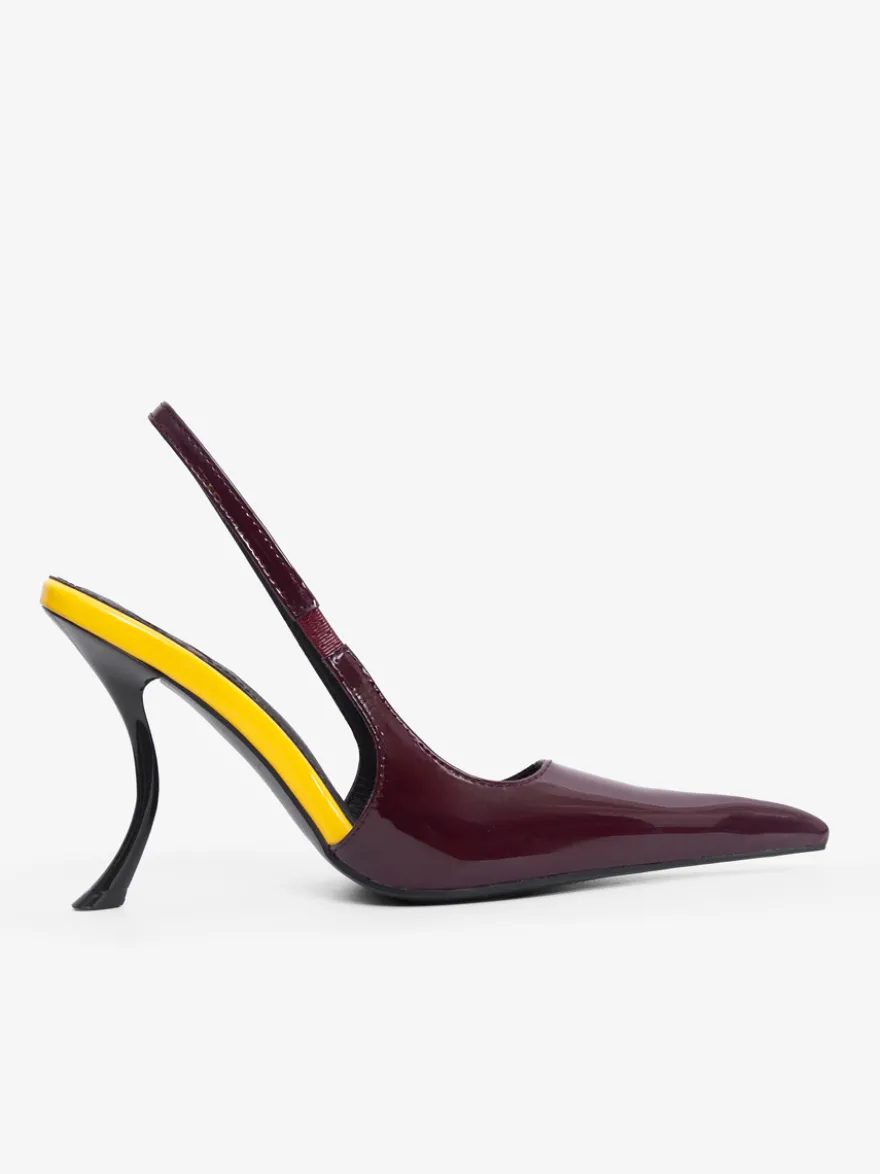 Escarpins à talons hauts bout pointu bride arrière