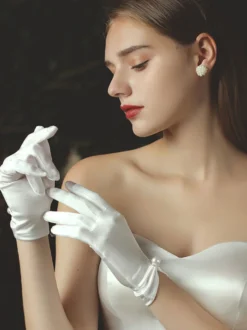 Gants de mariée en satin décoré de perle Gants de mariage blanche