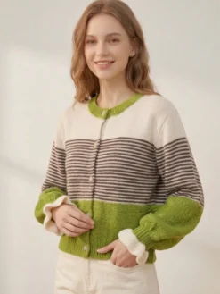 Gilet cardigan rayé color block à col rond et poignets volantés manches lanternes