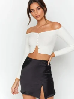 Haut court tendance avec cardigan en tricot à manches longues et épaules dénudées à boutons sur le devant pour femme 2026