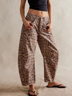 Jean à jambes larges et amples pour femme - Pantalon en denim coupe en fer à cheval avec détails de couture - Collection streetwear décontractée printemps 2026