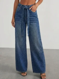 Jean large à strass pour femme - Bleu délavé coupe droite pailletée avec ceinture style années 2000 - Idéal pour une soirée printanière (2026)