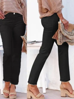 Jeans femme coupe droite style décontracté en denim.