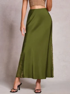 Jupe longue d'été élégante en satin vert taille naturelle pour femme