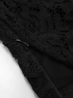 Jupe taille haute en dentelle noire transparente ajourée