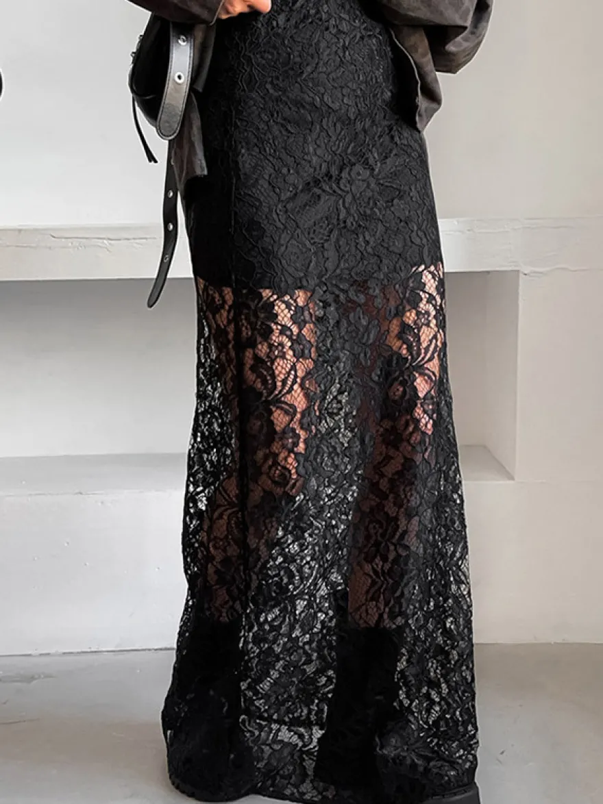 Jupe taille haute en dentelle noire transparente ajourée