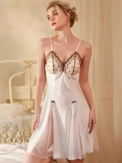 Linge de Mariée Chemise de nuit Spaghetti Strap Dot Chemise de nuit sexy en blanc