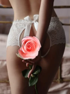 Linge de Mariée Lingerie Fendue Culotte Sexy Femme Dentelle Blanche Découpée Sous-Vêtements Lingerie Avec Nœud